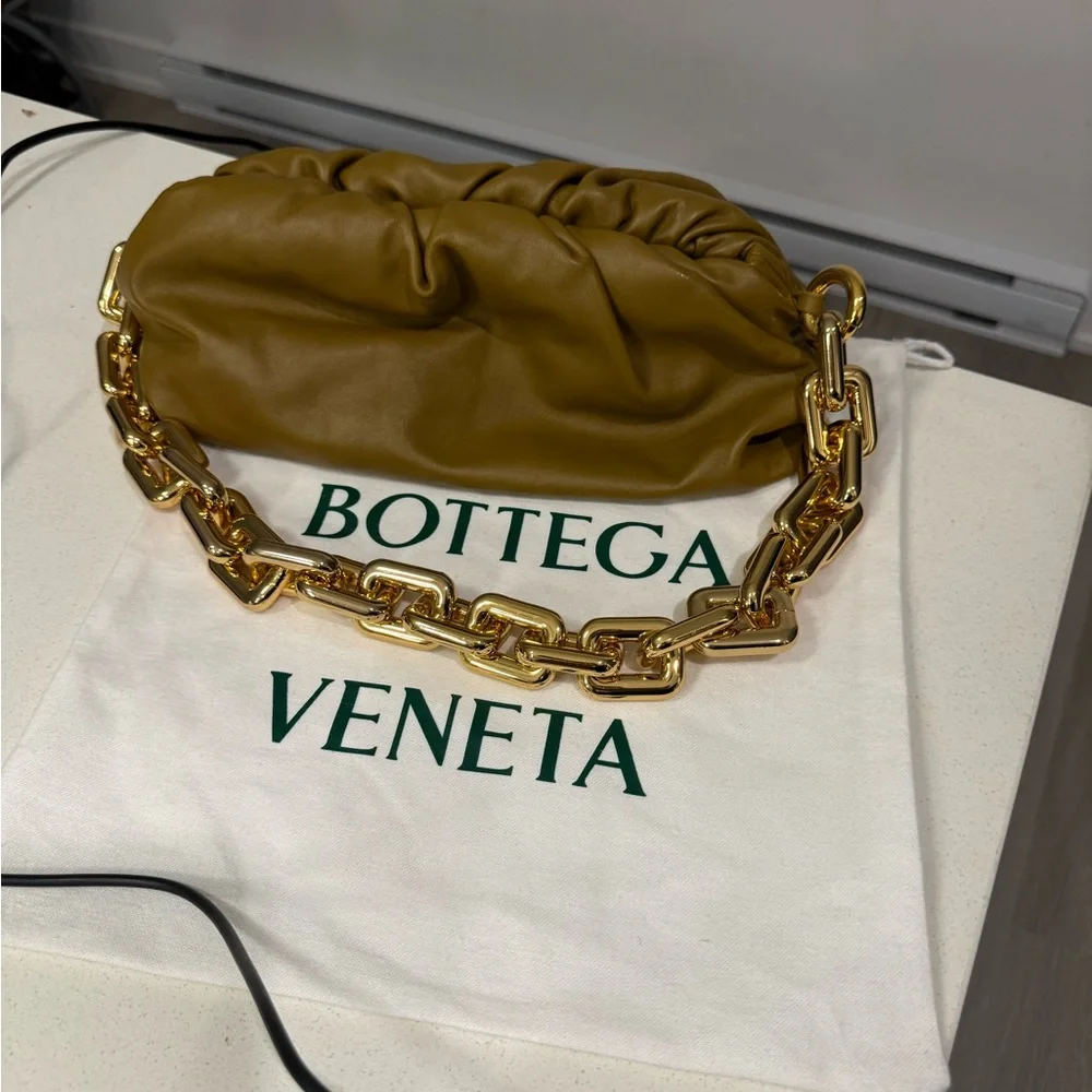 Bottega Veneta Olive Leather Bag with Gold Chain - Picture 8 of 8